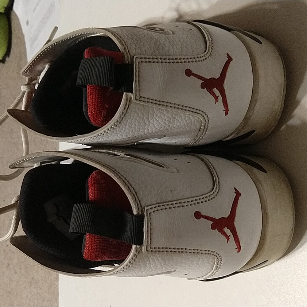 Jordan Shoes - Picture 5 of 6